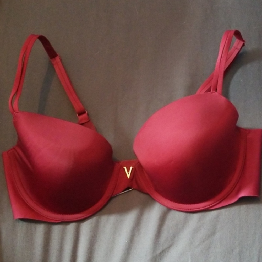 MAROON VS BRA 34D